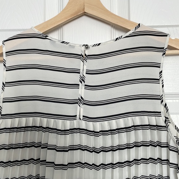 F&F pleated striped tank top - Picture 7 of 8